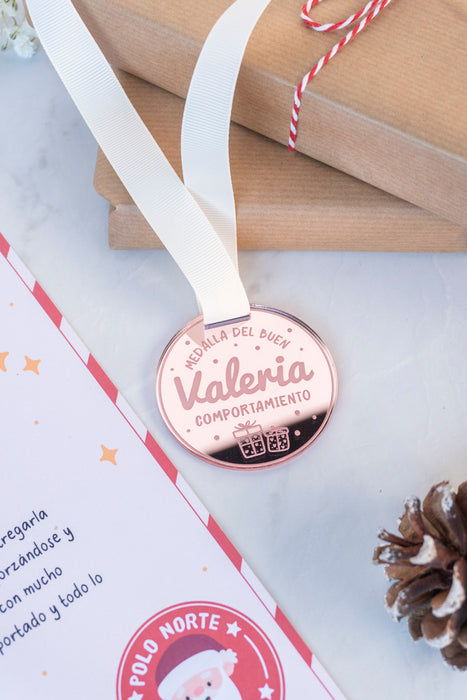 Medalla y diploma de buen comportamiento