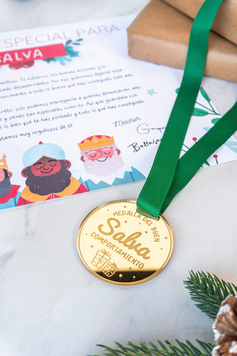 Medalla y diploma de buen comportamiento