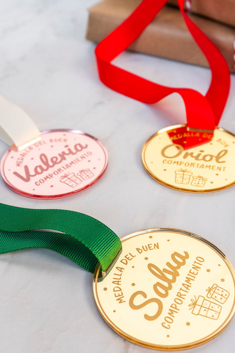 Medalla y diploma de buen comportamiento